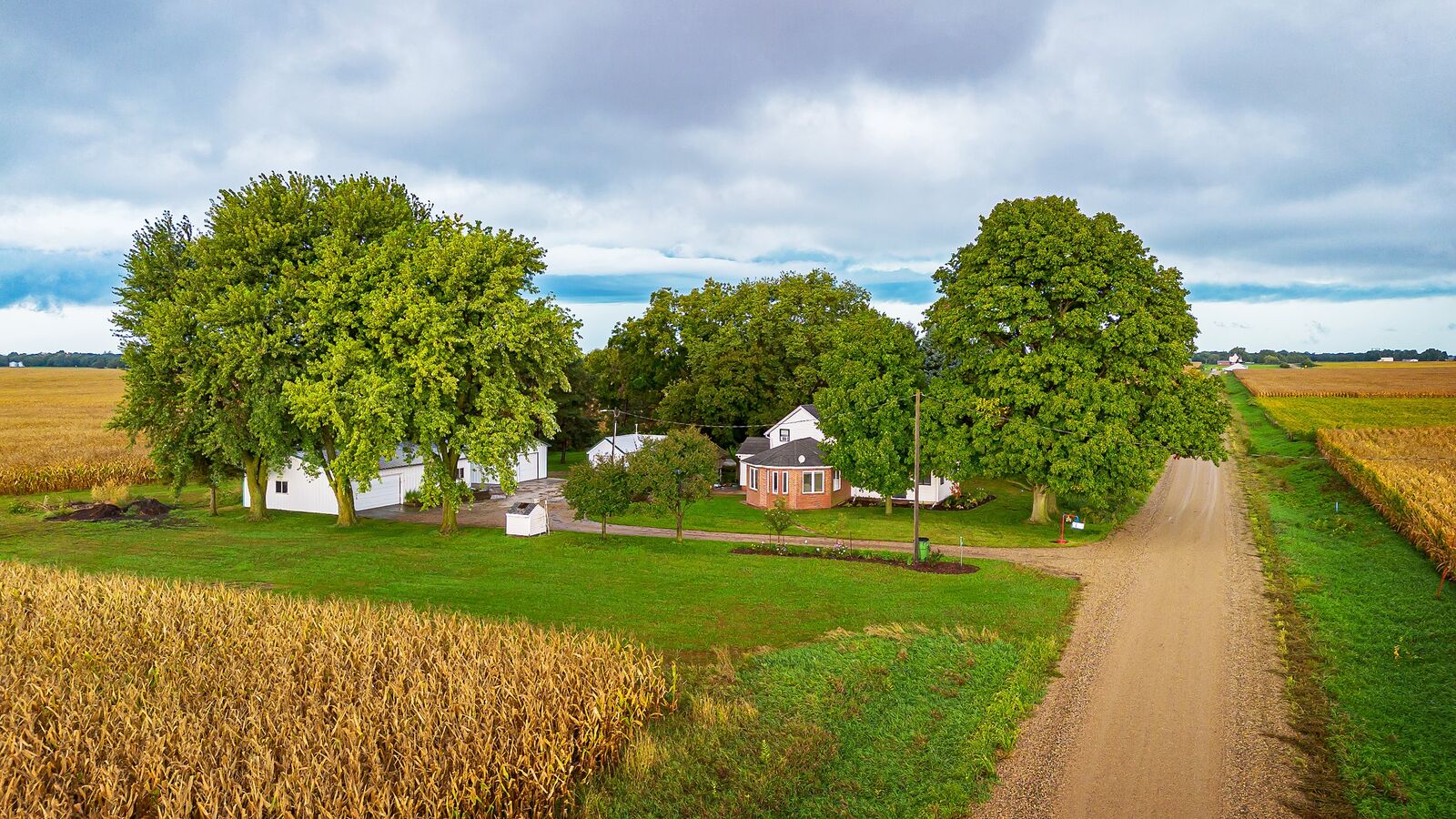 Property Photo: 1555 Q Avenue IA 50156