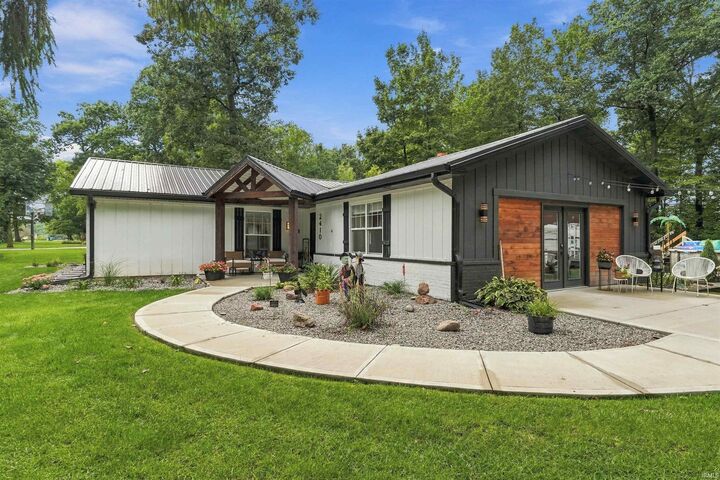 Property Photo: 2410 Donna Lynn Lane IN 46748