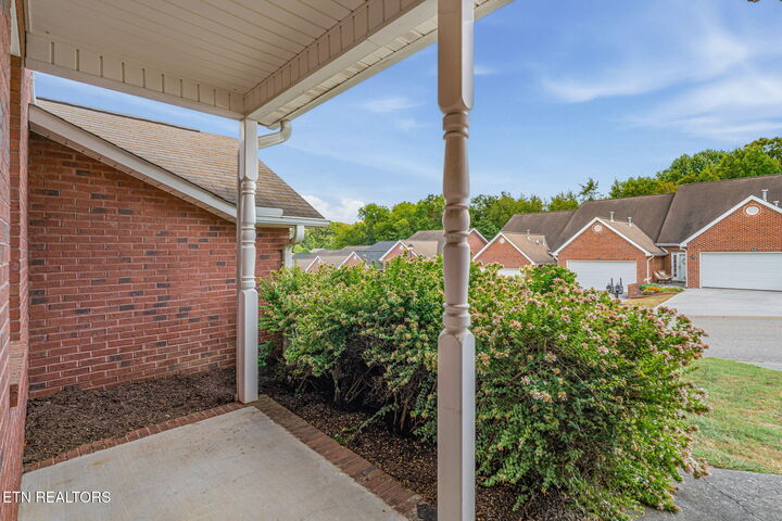 Property Photo:  923 Webster Groves Lane  TN 37909 