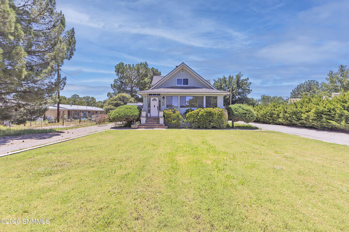 Property Photo:  419 W College Avenue  NM 88005 