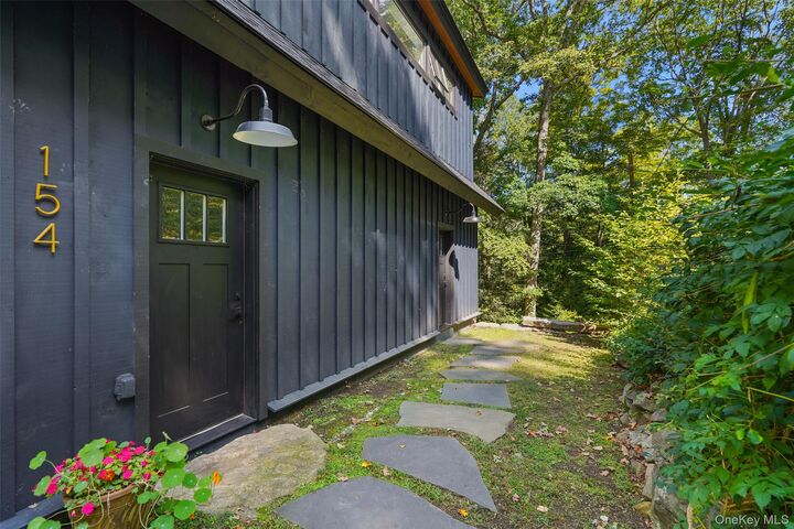 Property Photo:  154 Barnegat Road A  NY 10576 