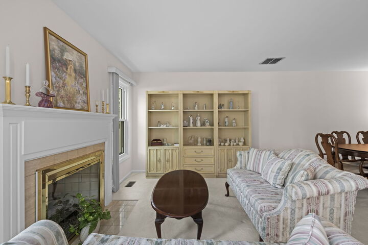 Property Photo:  2017 N Charter Point Drive  IL 60004 
