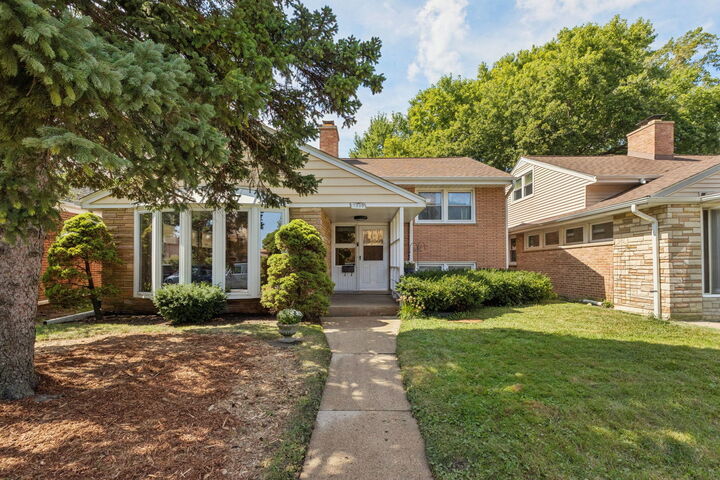 Property Photo: 7920 Kenneth Avenue IL 60076