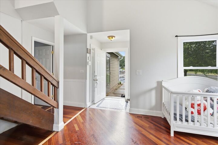Property Photo: 369 Trailside Court IL 60188