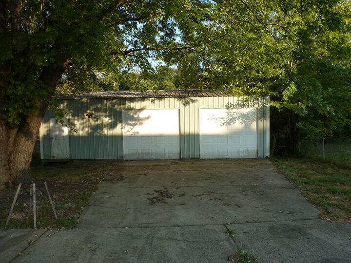 Property Photo: 672 Artic Ave KY 42262