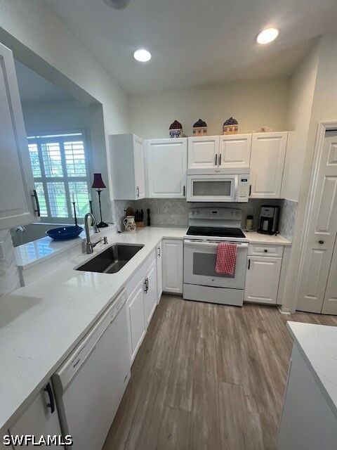 Property Photo:  2325 Carrington Court 204  FL 34109 