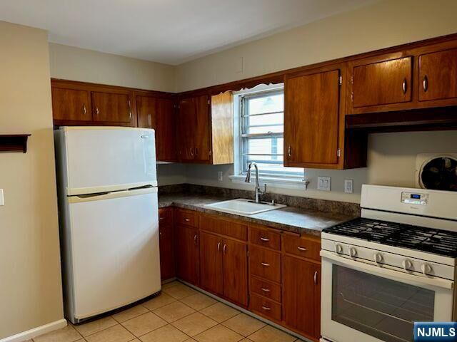 Property Photo: 129-131 6th Street 2 NJ 07022