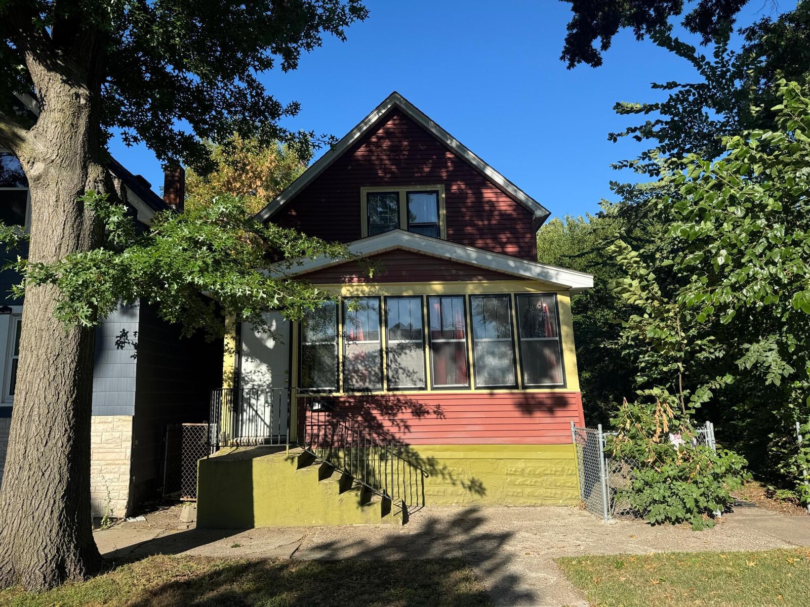 Property Photo:  849 Woodbridge Street  MN 55117 