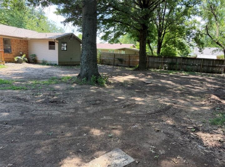Property Photo:  77 S Locust Street  AR 72730 