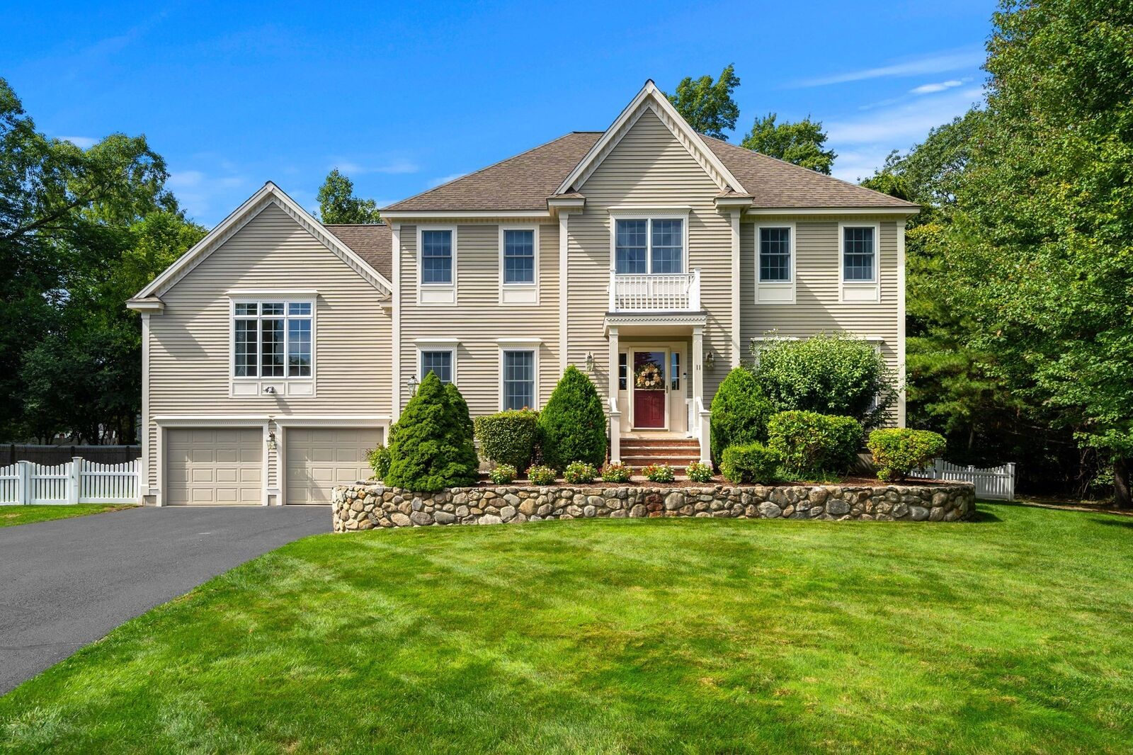 Property Photo: 11 Sanford MA 01824