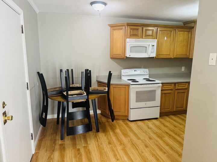 Property Photo:  9 Chapel Hill Dr. 6  MA 02360 