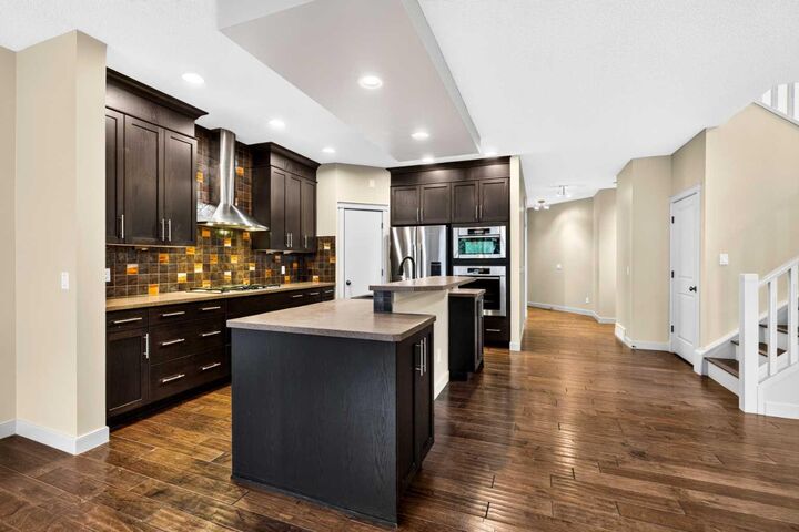 Property Photo:  74 Autumn Circle SE  AB T3M 0J7 