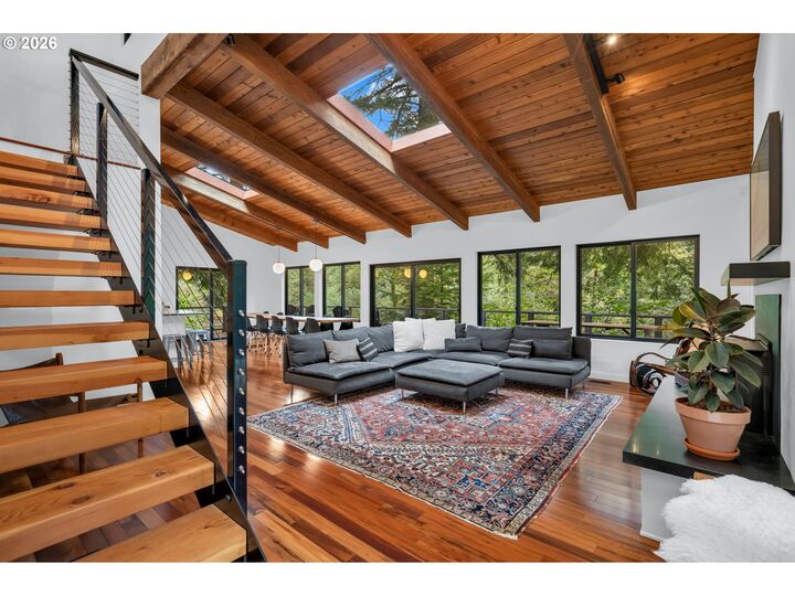 Property Photo:  502 Linda Ln  WA 98671 