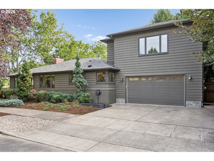 Property Photo: 6010 SE 14th Ave OR 97202
