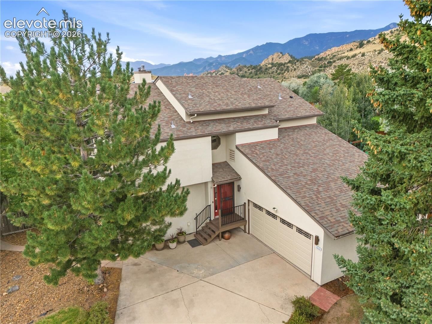 Property Photo:  2435 Stoneridge Drive  CO 80919 
