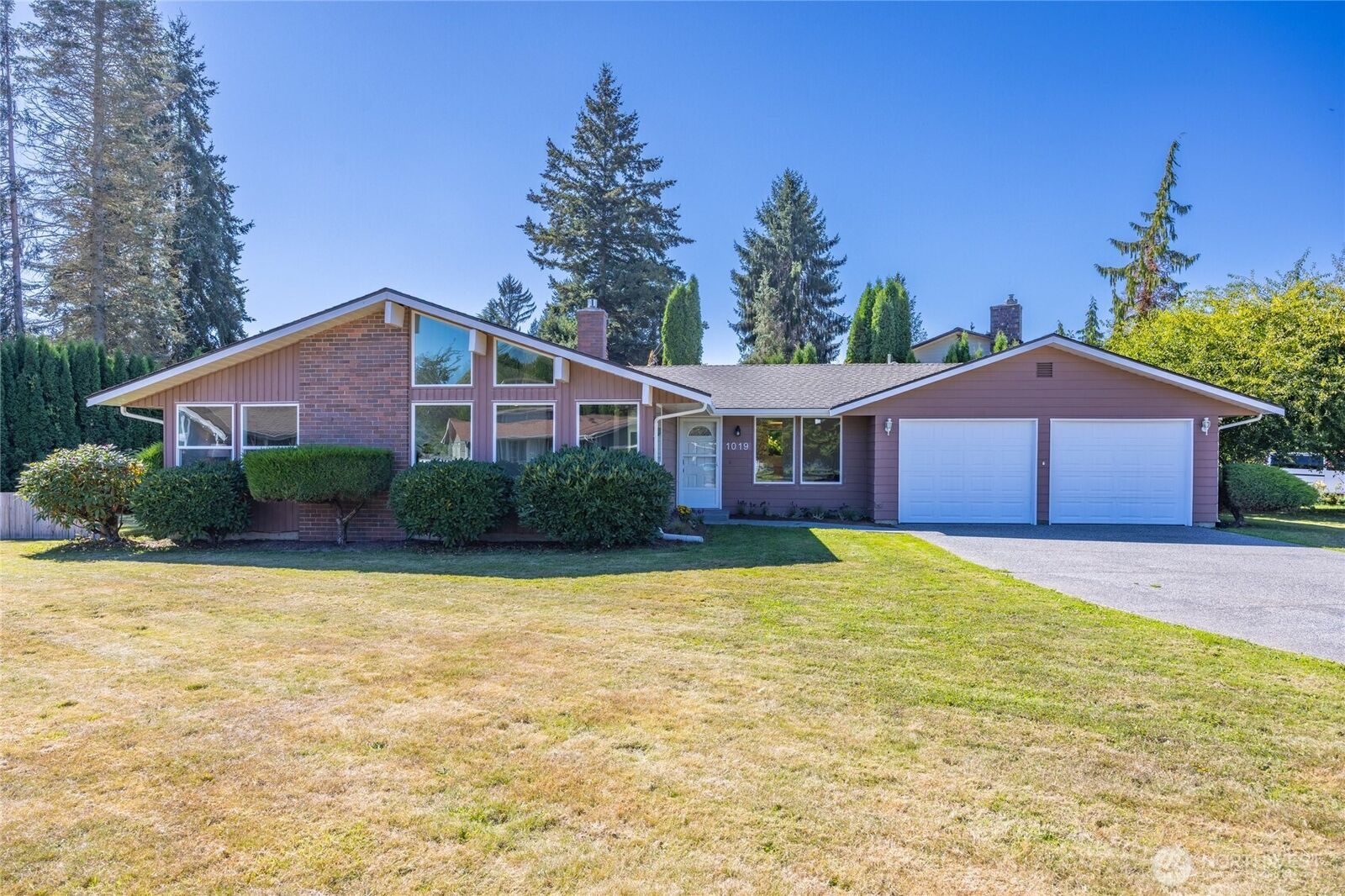 Property Photo: 1019 Sterling Street WA 98284