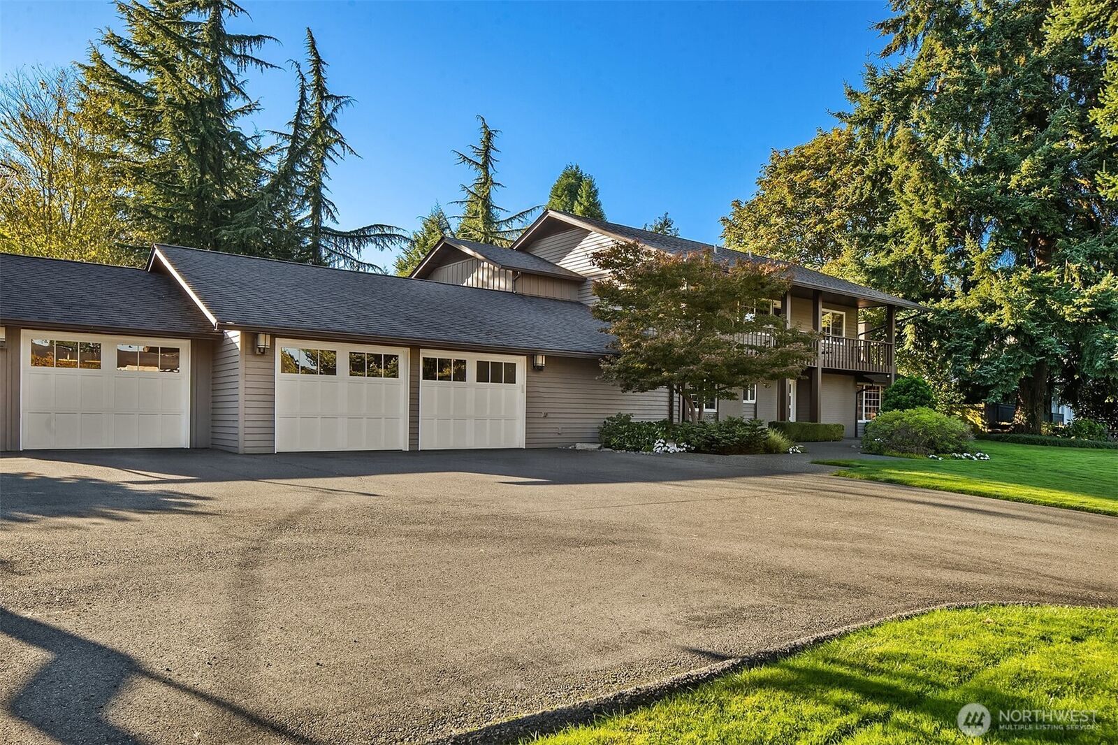 Property Photo:  6031  126th Avenue NE  WA 98033 