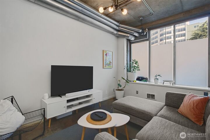 Property Photo:  66  Bell Street 4  WA 98121 