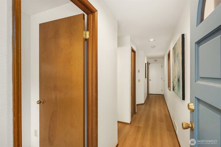 Property Photo: 6049 33rd Avenue NE WA 98115