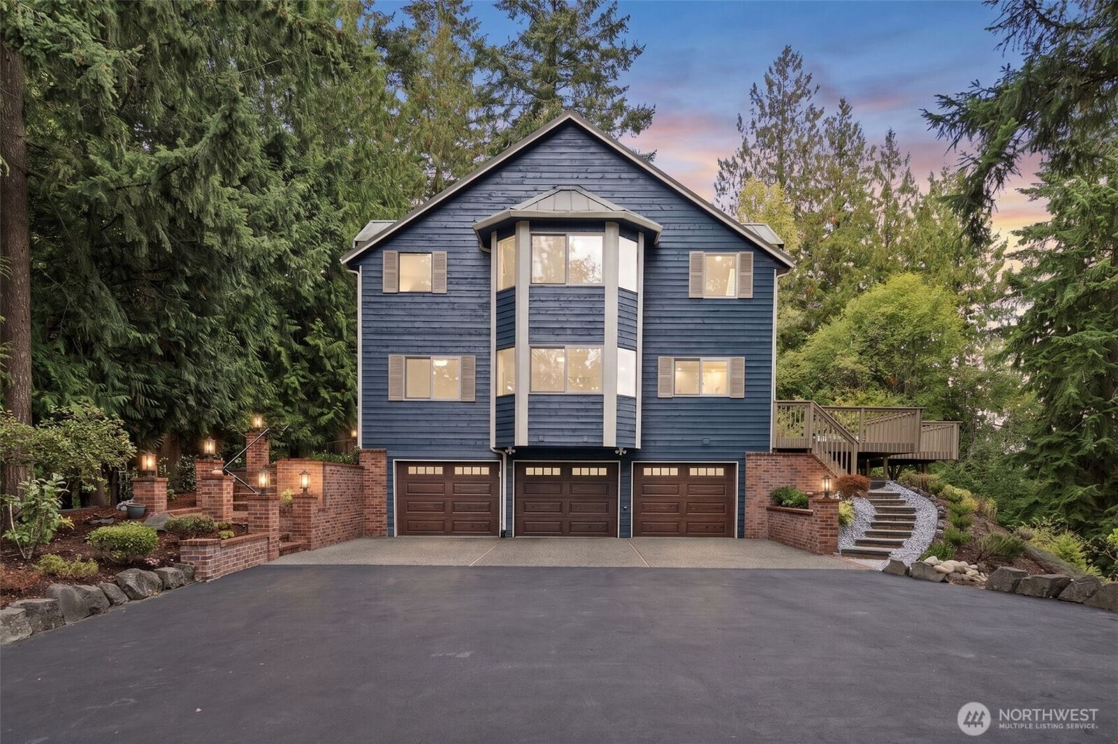 Property Photo:  9502  184th Avenue E  WA 98391 