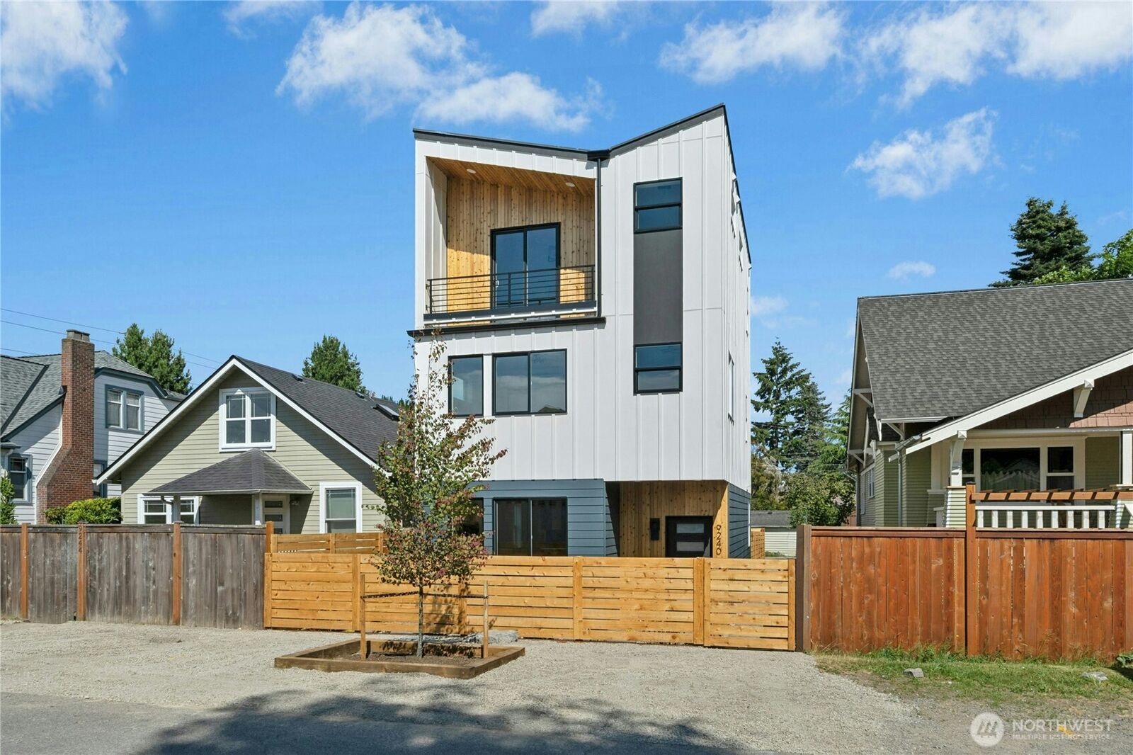Property Photo:  9240  Dayton Avenue N  WA 98103 