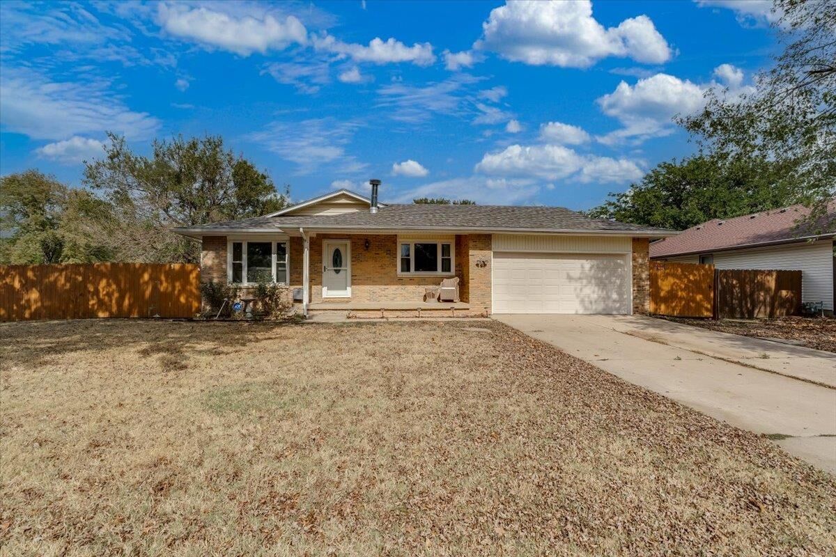 Property Photo: 10 Argon Dr KS 67052