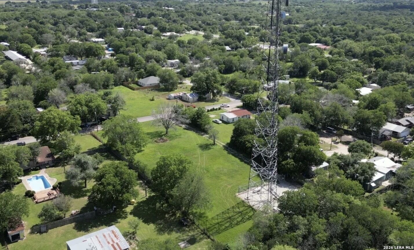 Property Photo:  312 Nagel  TX 78155 