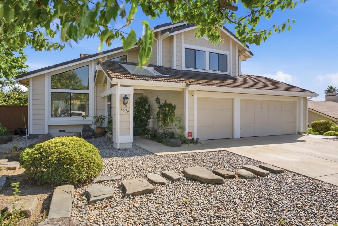 Property Photo:  3570 Mitton Court  CA 95148 