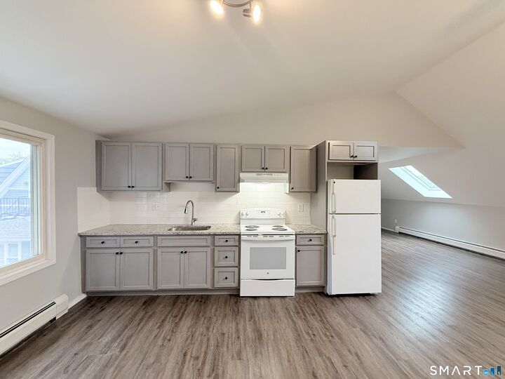 Property Photo: 79 Avon Street 3D CT 06511
