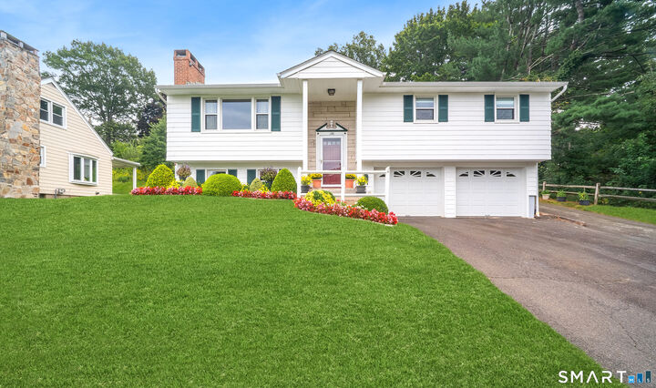 Property Photo:  130 Lydale Place  CT 06450 