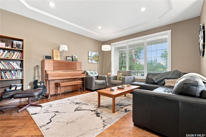 Property Photo:  1201 12th Street E  SK S7H 0E3 