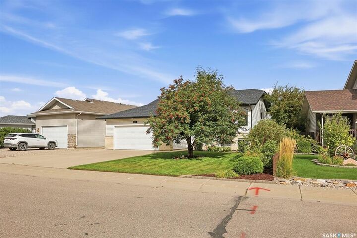 Property Photo:  514 1st Avenue N  SK S0K 4S0 