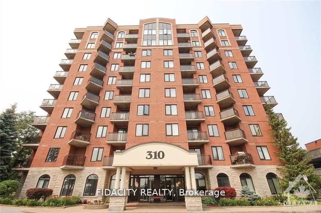 Property Photo:  310 Central Park Drive 4B  ON K2C 4G4 