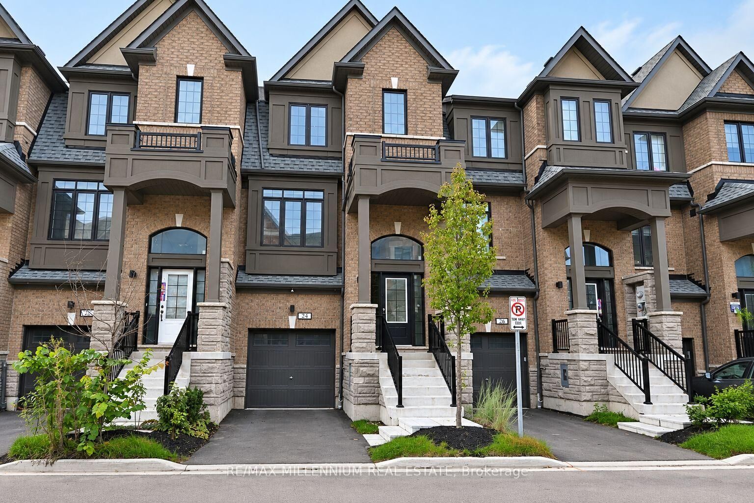 Property Photo:  24 Calloway Way  ON L1N 0N9 