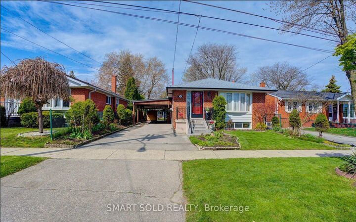 Property Photo:  24 Ivanhoe Court  ON M1R 3G9 