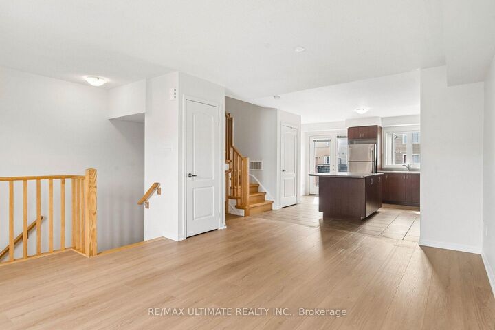 Property Photo: 26 Walter Dove Court ON L4G 0S8