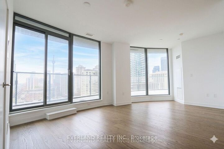 Property Photo:  11 Wellesley Street W 703  ON M4Y 1E8 