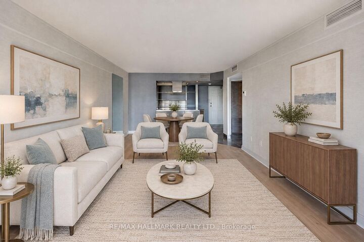 Property Photo:  65 Scadding Avenue 812  ON M5A 4L1 