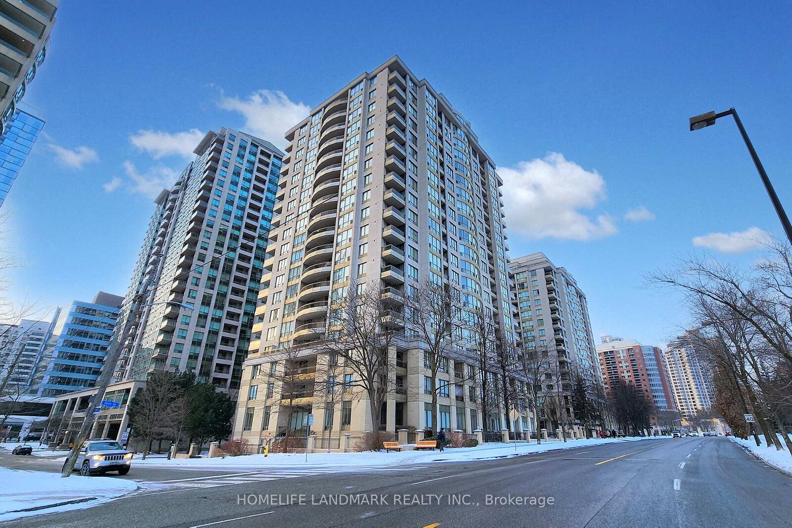 Property Photo:  256 Doris Avenue 508  ON M2N 6X8 