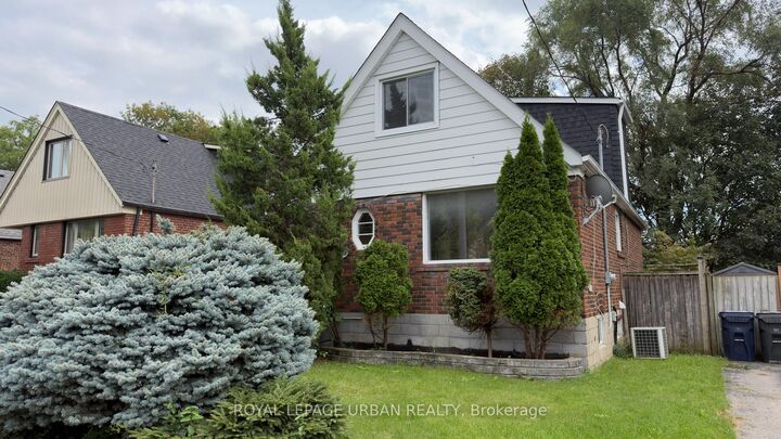 Property Photo: 33 Amsterdam Avenue ON M4B 2B9