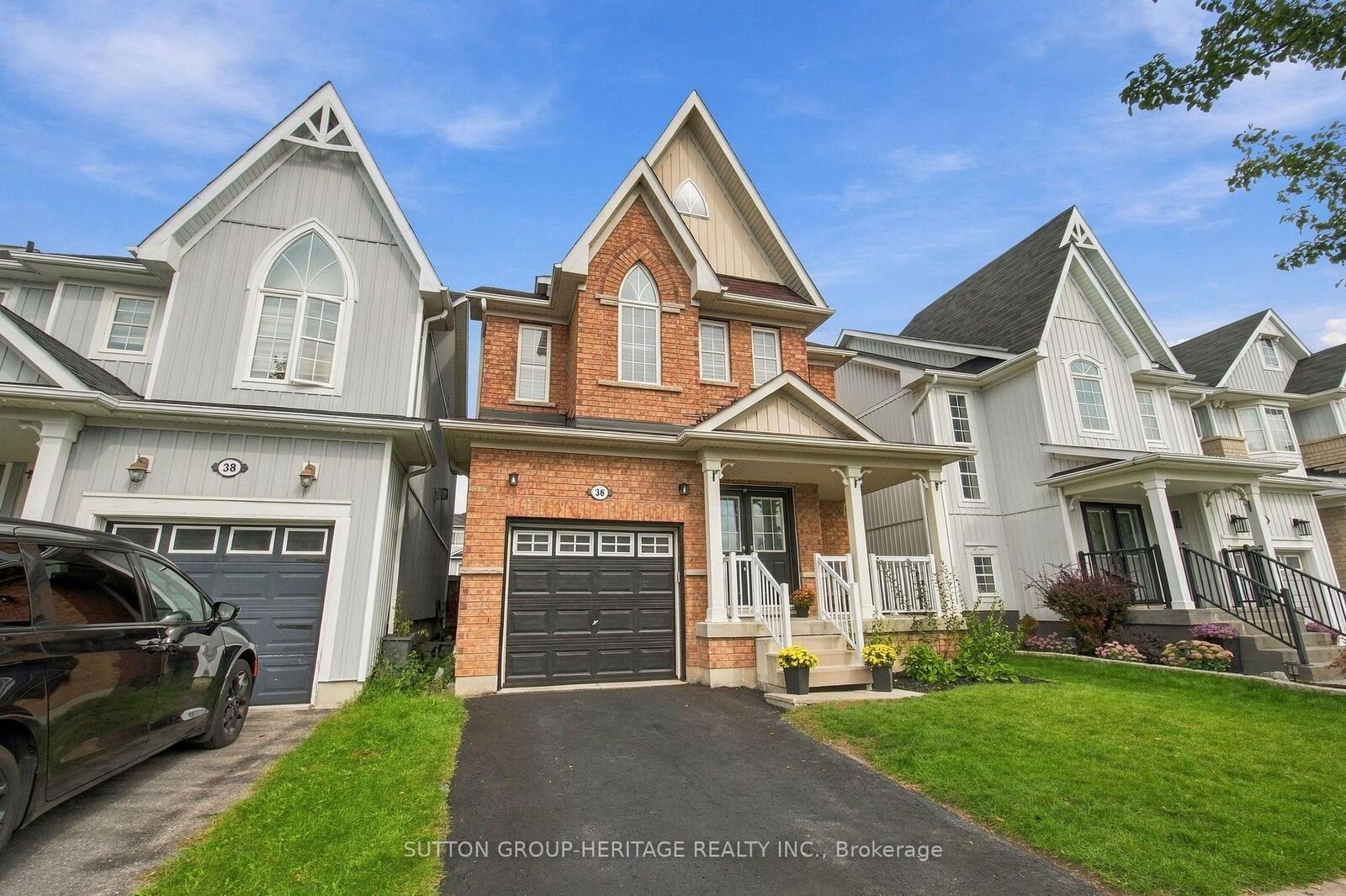 Property Photo:  36 Mildenhall Place  ON L1M 0E4 