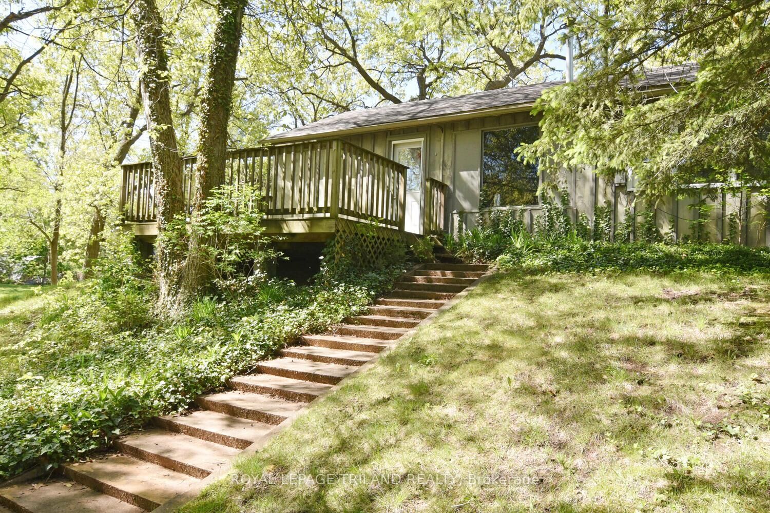 Property Photo:  10111 Herbert Street  ON N0M 2L0 