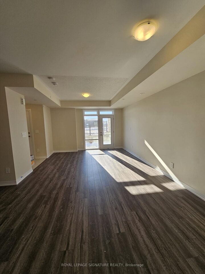 Property Photo:  1589 Rose Way 121  ON L9E 1N4 