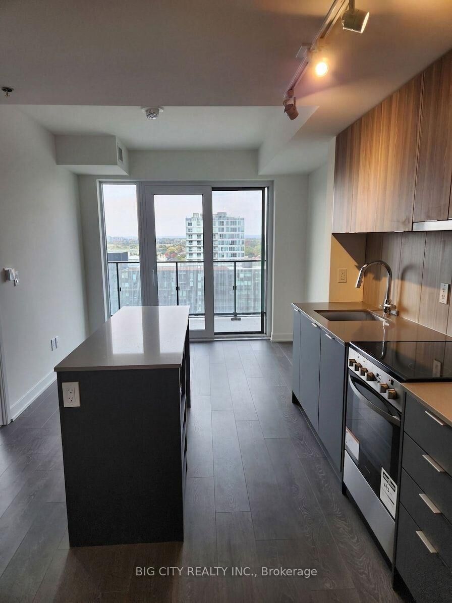 Property Photo:  8 Tippett Road 1201  ON M3H 0E7 