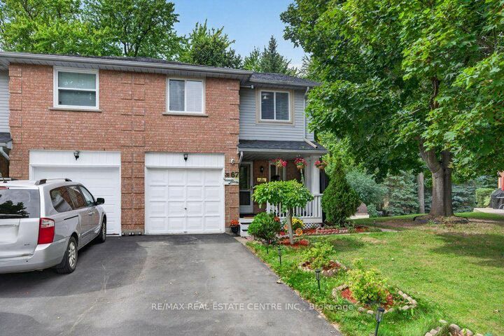 Property Photo: 67 Grandridge Crescent ON N1H 8G3
