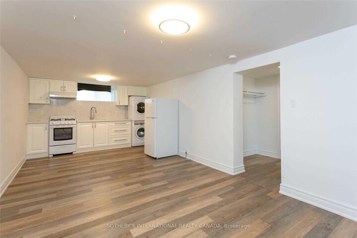 Property Photo:  56 Courton Drive  ON M1R 1K8 