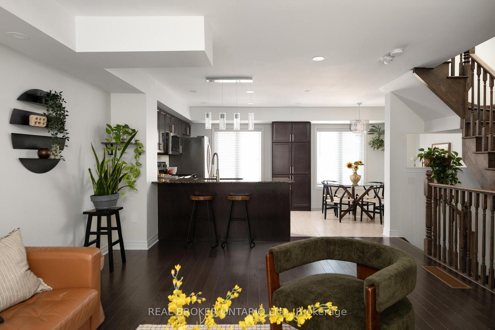 Property Photo:  2280 Baronwood Drive 81  ON L6M 4Z5 