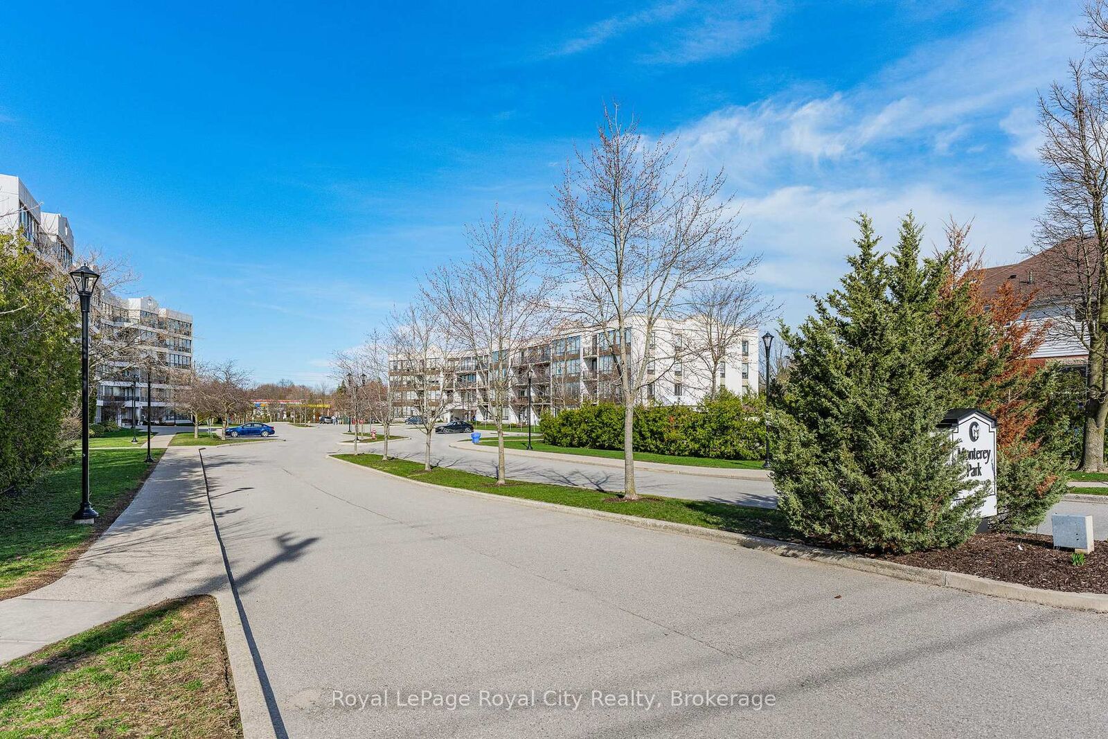 Property Photo:  105 Bagot Street 402  ON N1H 8H4 