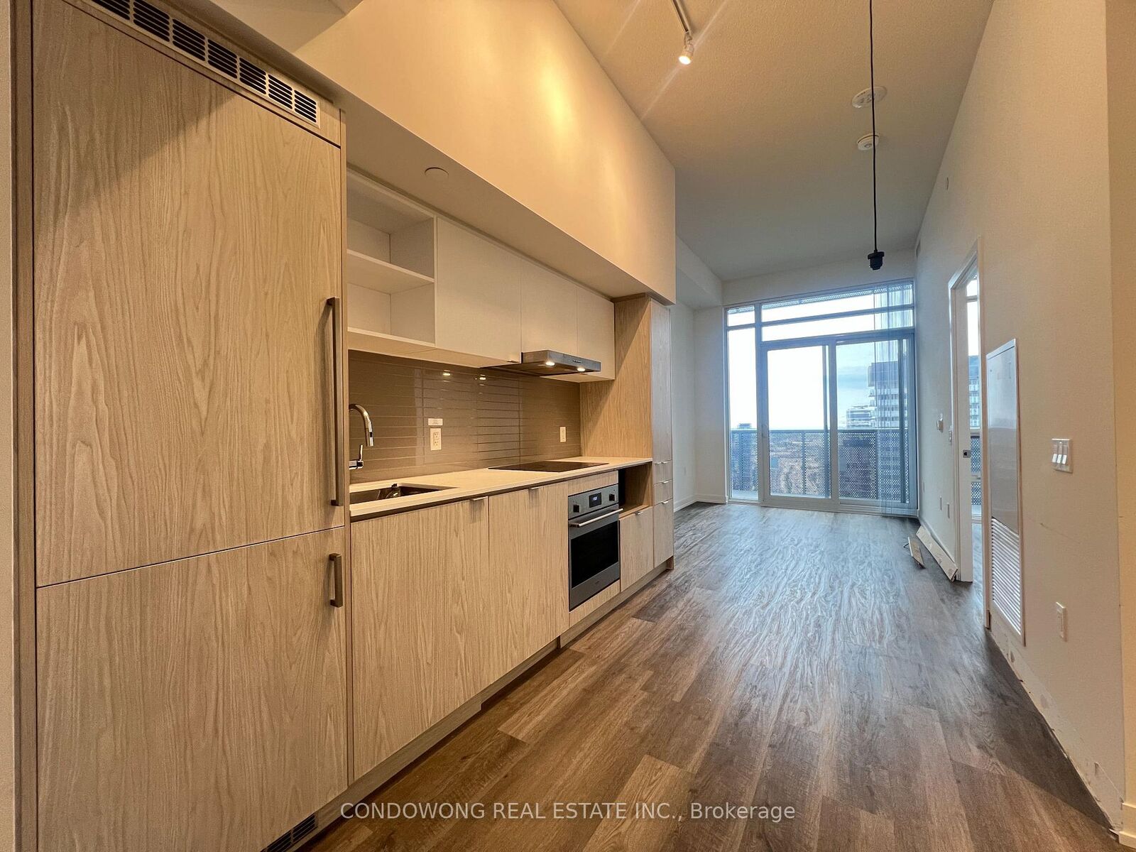 Property Photo:  55 Cooper Street 5007  ON M5E 0G1 