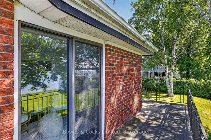 Property Photo:  79 Oakdene Crescent  ON K0M 2C0 